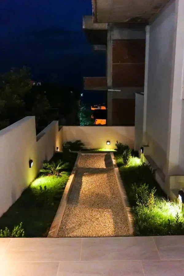 Sarandaview Hotel 0*, Saranda