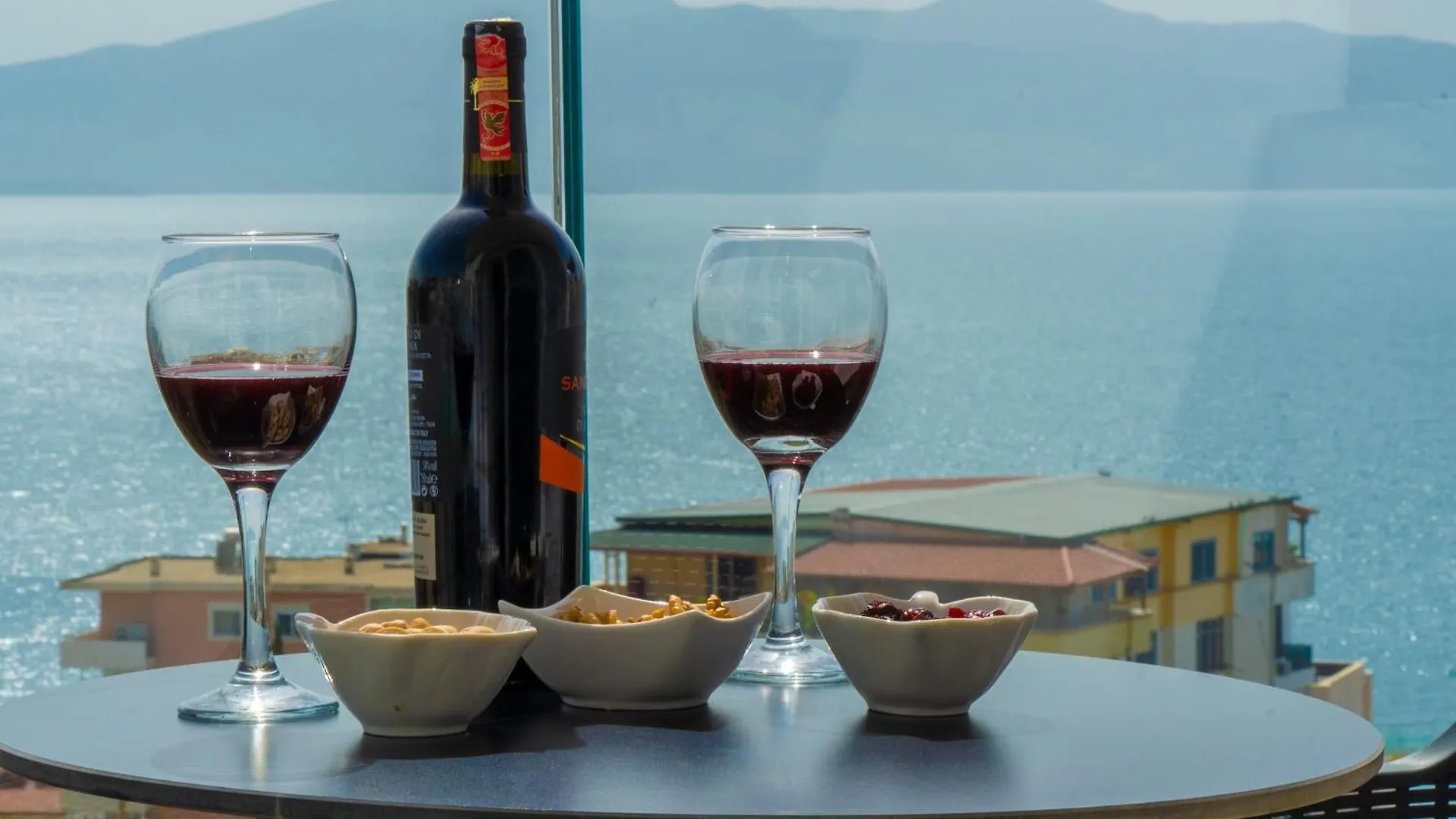 Sarandaview Hotel 0*, Sarande